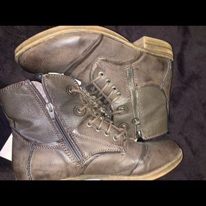 American Eagle Boots